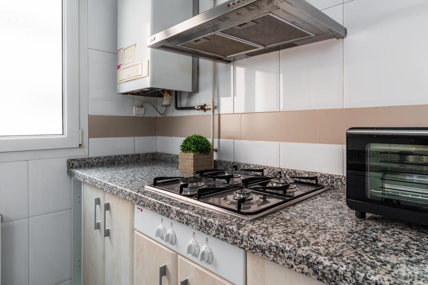 Tuguest Station With Parking Apartment Гранада Екстериор снимка